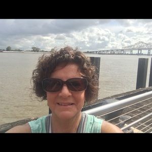 Meet your Posher, Beverly